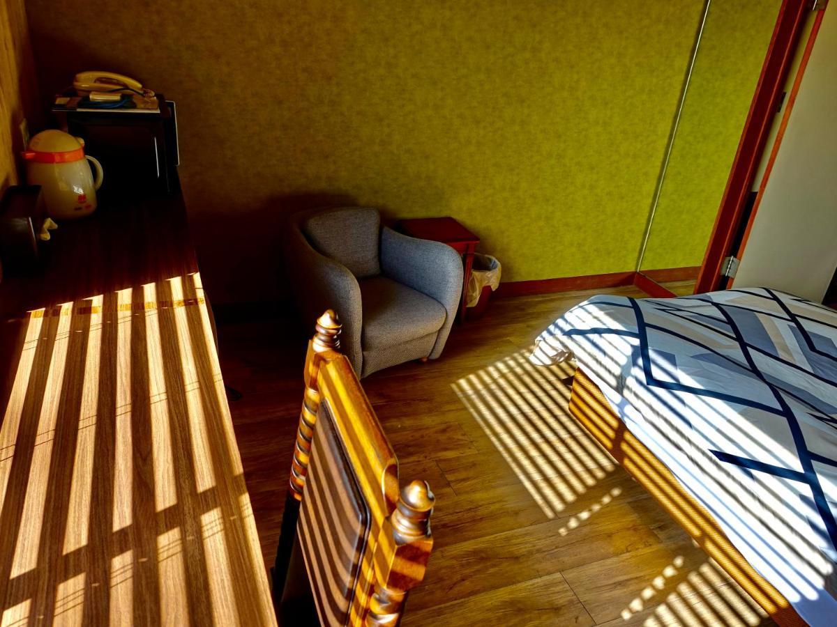 Oimatsuen Apartment Saku Bagian luar foto