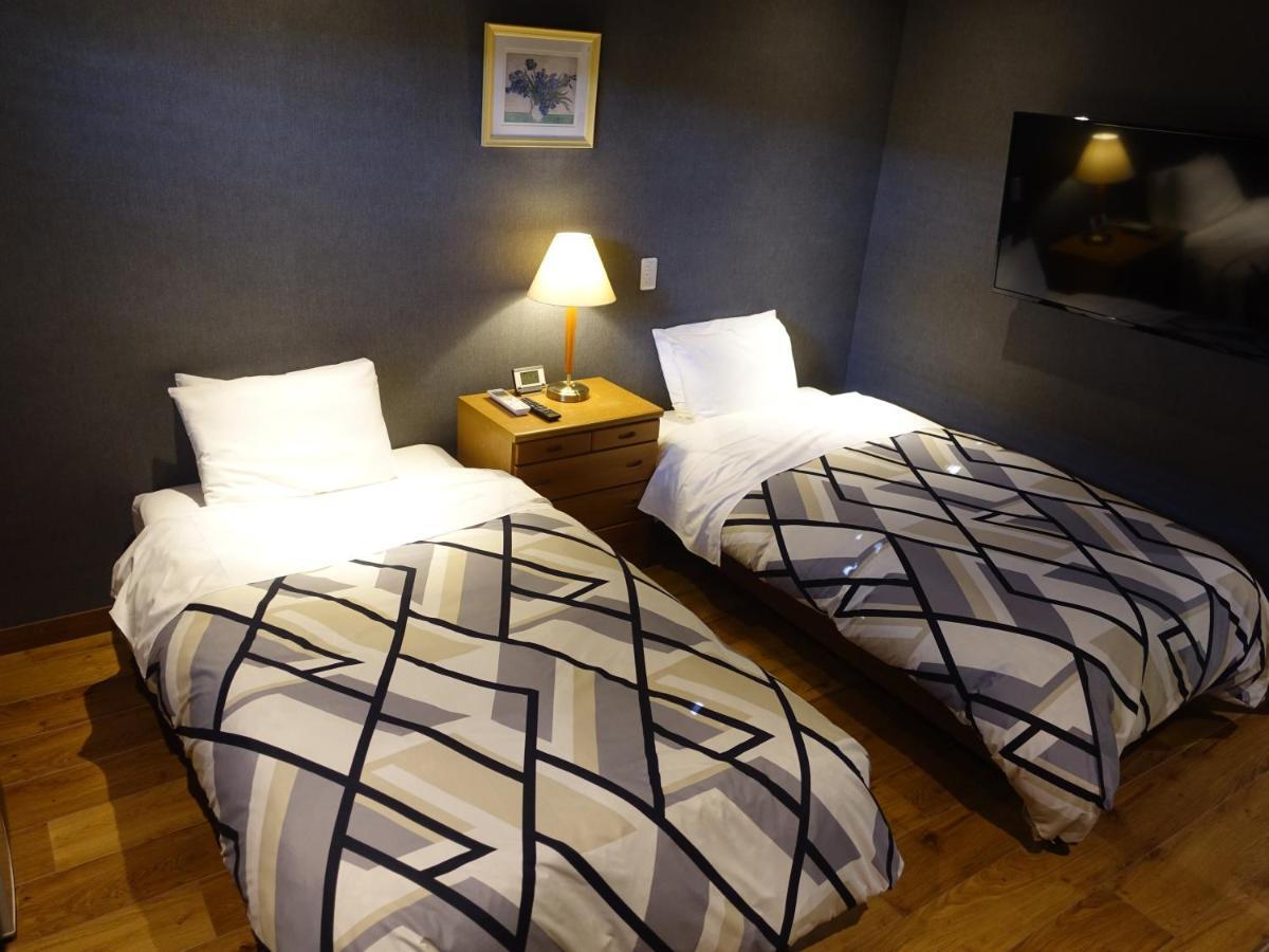 Oimatsuen Apartment Saku Bagian luar foto